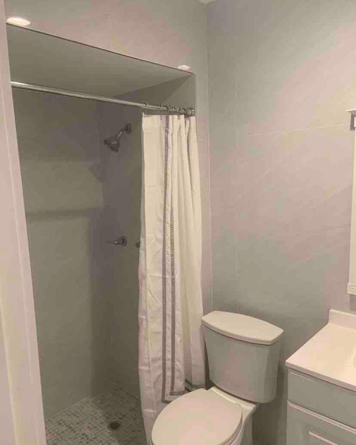 Room & Private Bathroom Boca Raton Exterior foto
